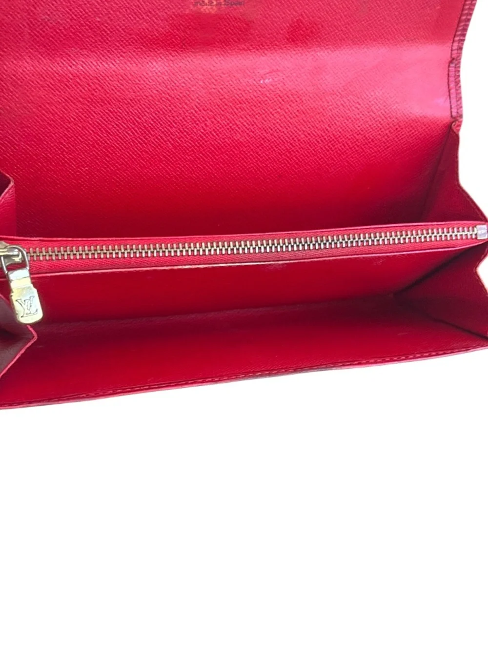 Authentic Vintage Louis Vuitton Red Epi Leather Sarah Long Wallet-Use